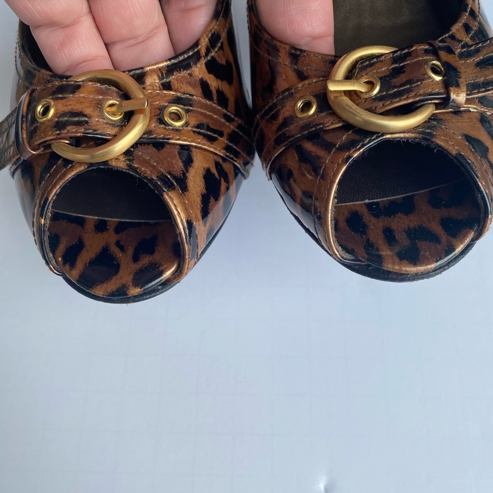 Stuart Weitzman Leopard Print Peep Toe Heels Women’s size 7N Patent Leather - Picture 9 of 15